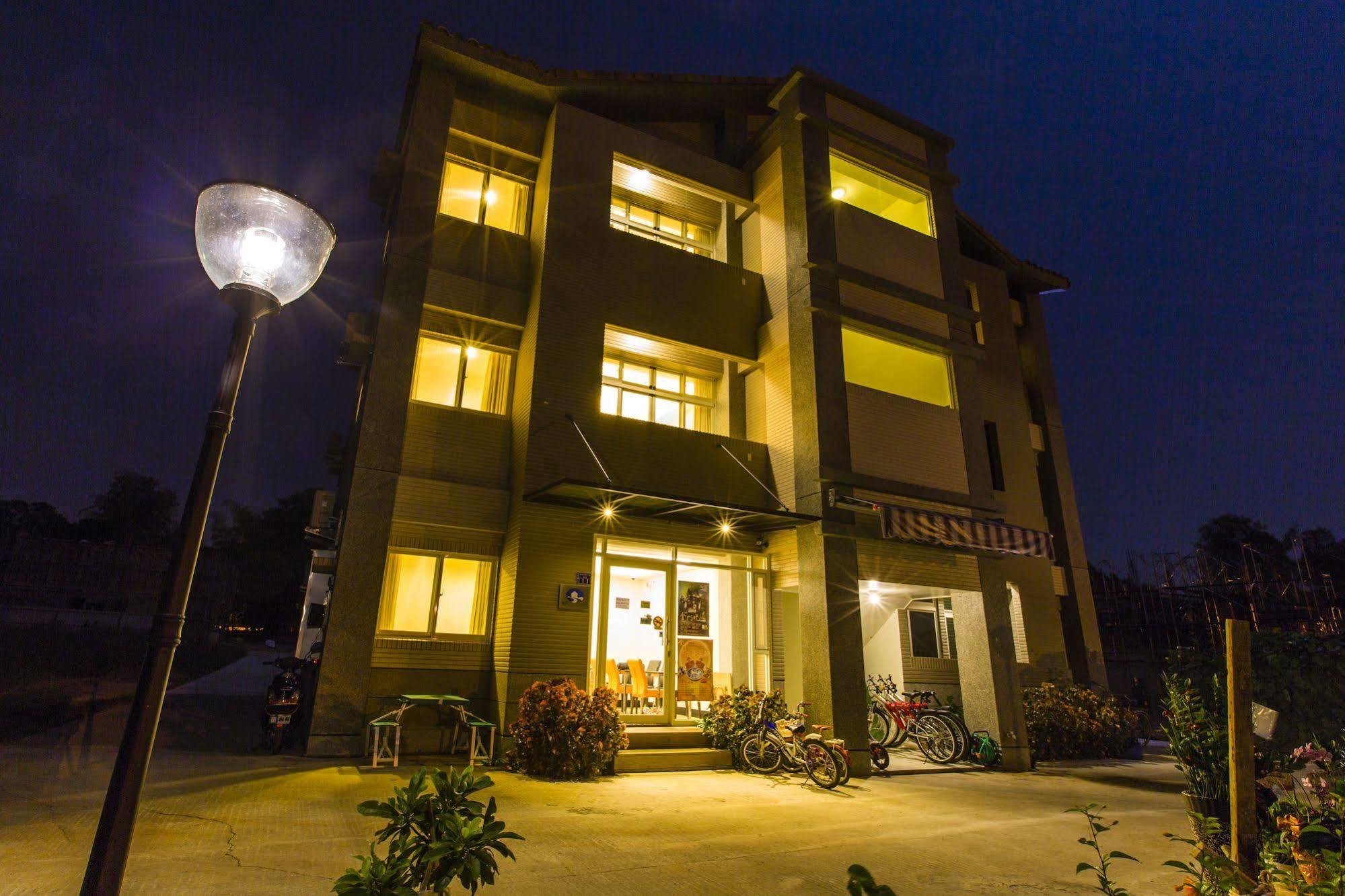 Backpacker B&B Jinning Exteriör bild